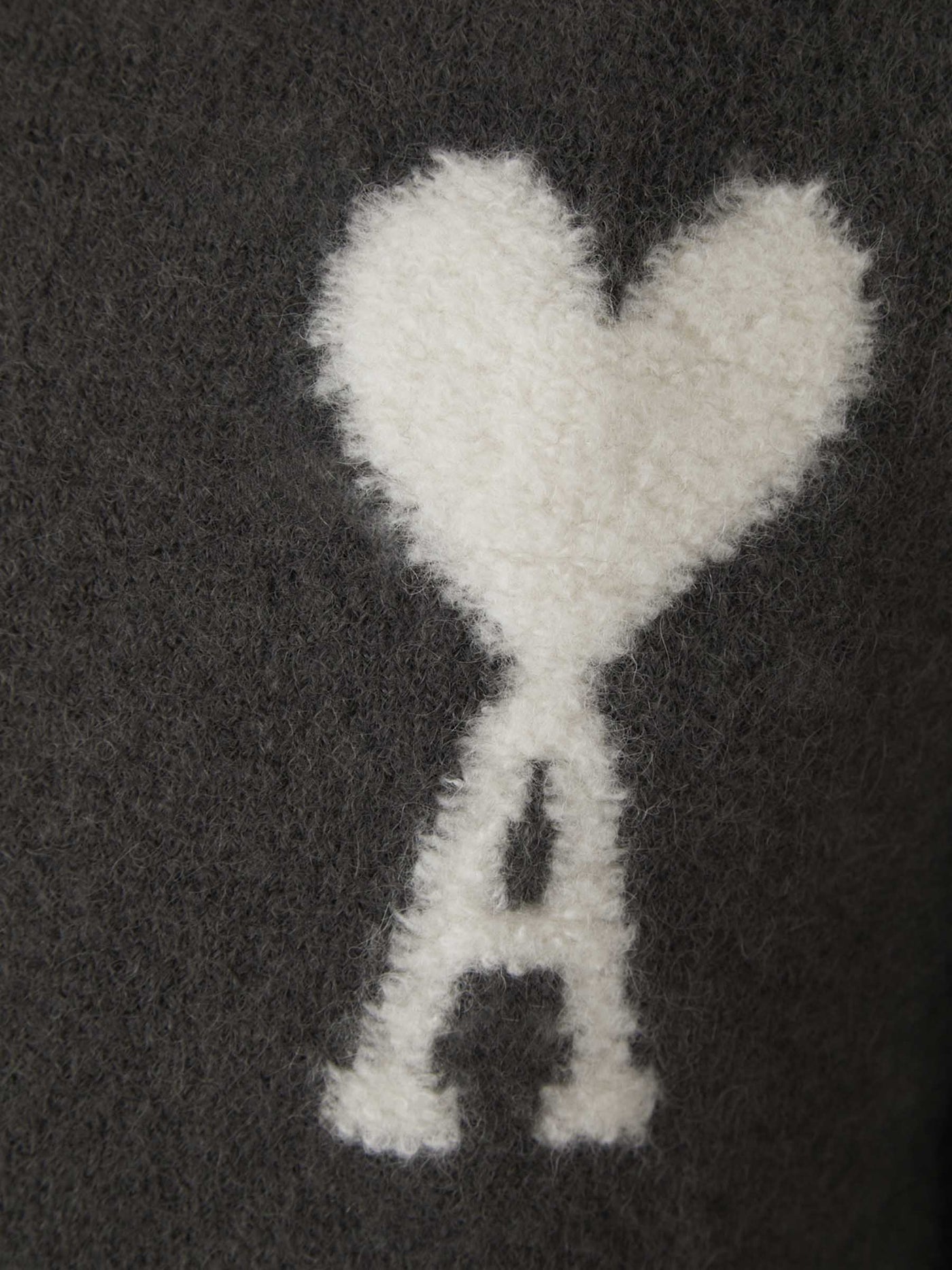 Jackson | Stylish Ami Heart Pullover