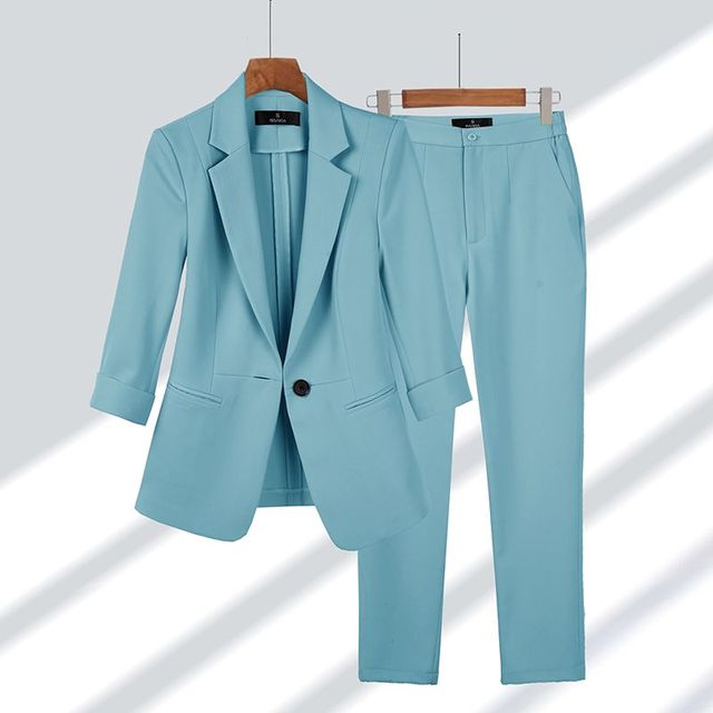 Elizabeth | Fitted blazer and trousers