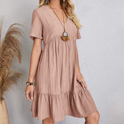 Victoria | Flowing & flattering pleated dress