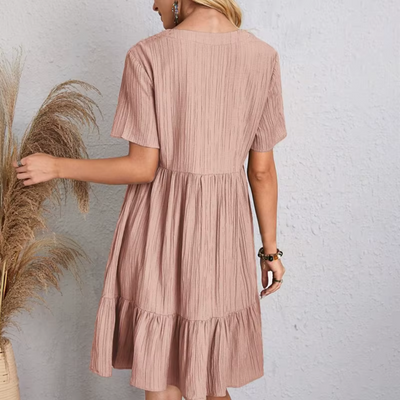 Victoria | Flowing & flattering pleated dress