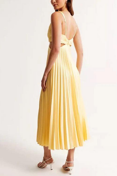 Laguna | Pleated dress with neckline