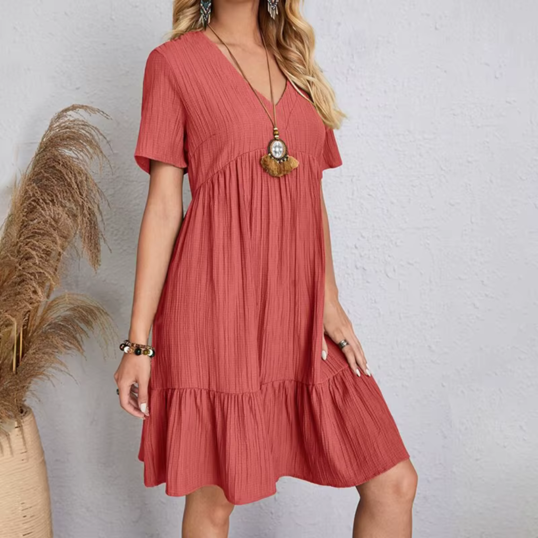 Victoria | Flowing & flattering pleated dress