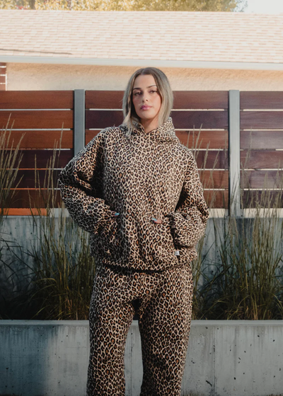 Elena | Unisex hoodie with cheetah print