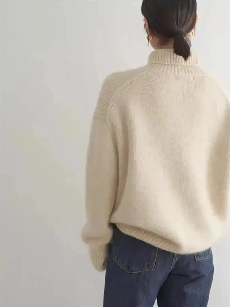 Eliza | Fashionable turtleneck sweater