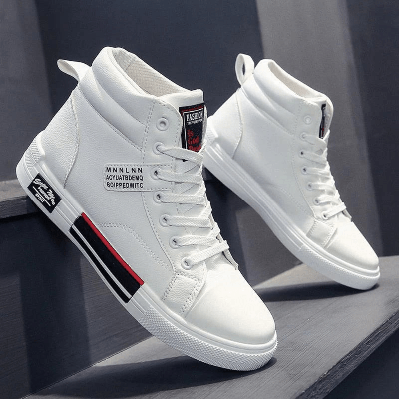 Levi | Stylish and elegant sneaker