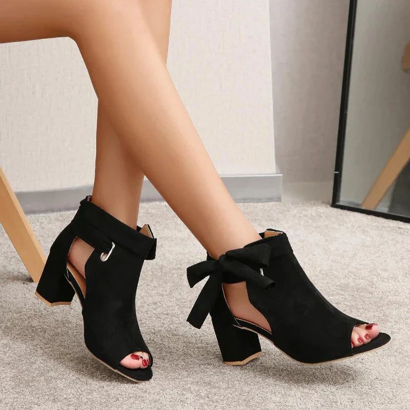 Stephanie | Stylish retro heels