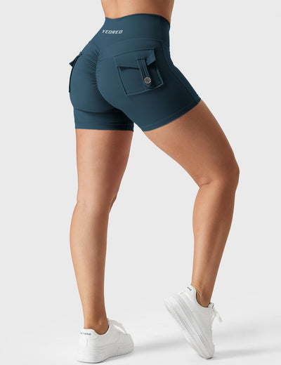 Madeleine | V-waistband Charm Shorts
